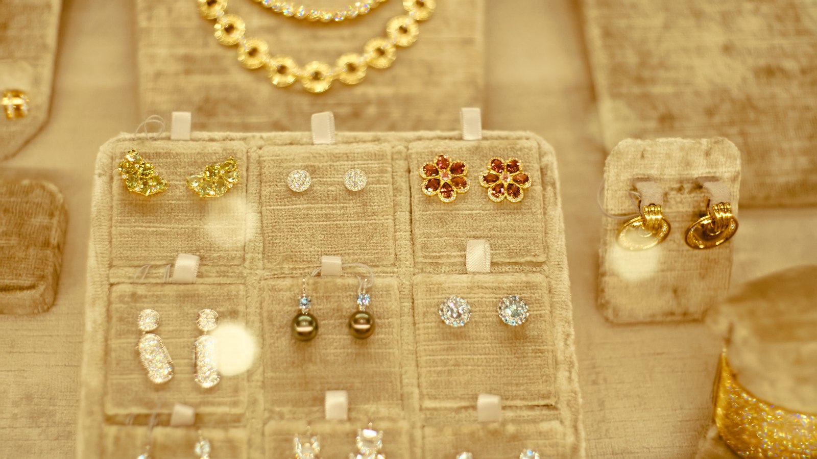 Bergdorf Goodman | Fashionable Lives '25